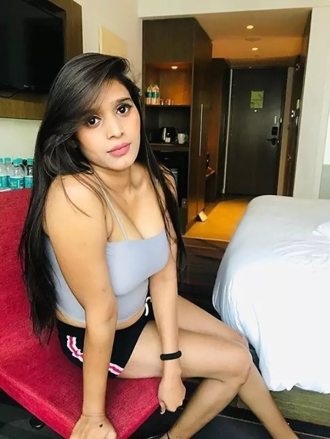 कॉल गर्ल्स सर्विस  टोपचांची